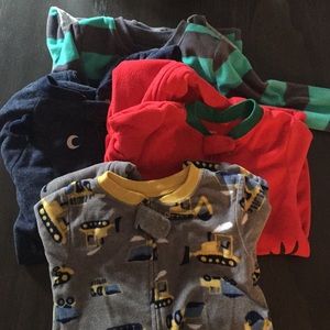 Carter’s fleece footed pajamas- lot of 4
